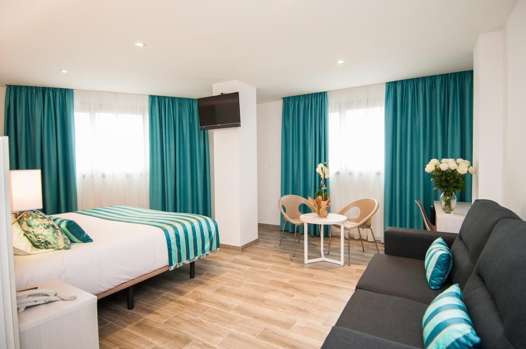 Hotel Censal فيياخويوسا المظهر الخارجي الصورة